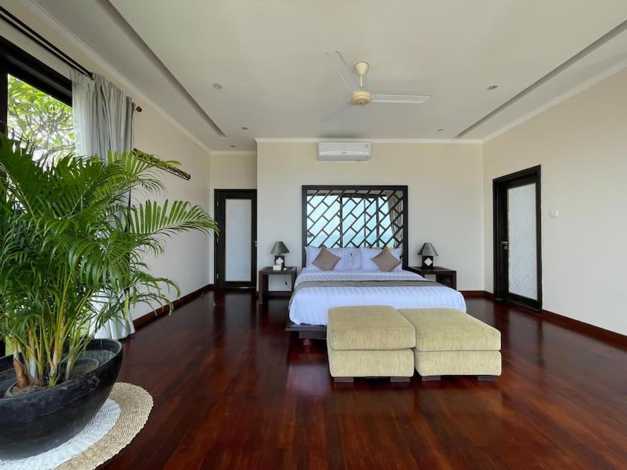 Nusa Dua Ocean View 4 Bedroom Bibi Bali エクステリア 写真